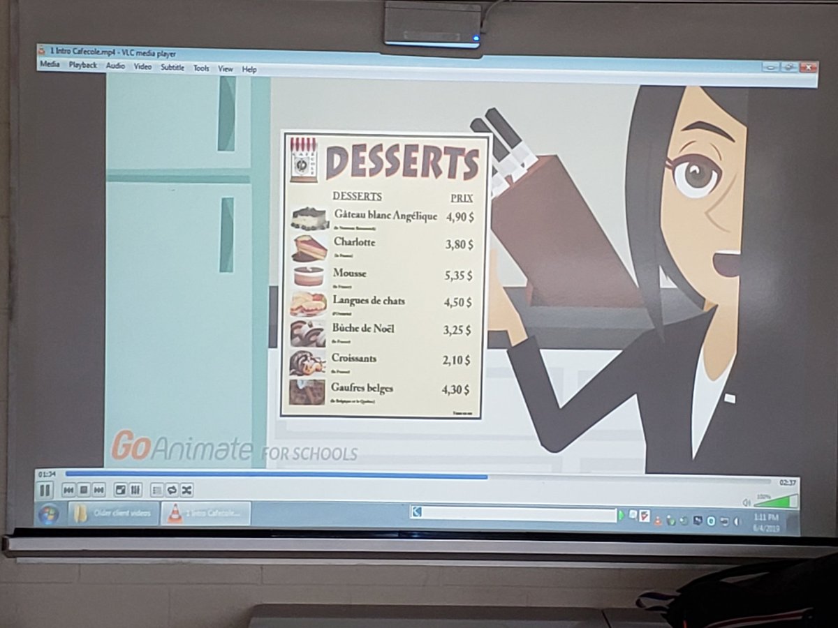 Mme_DiBenz's tweet photo. Les élèves du cours #FSF1P de @Mme_DiBenz sont prêts à préparer de bons desserts...@SJDBrebeufCHS https://t.co/vPrmwTKWz3