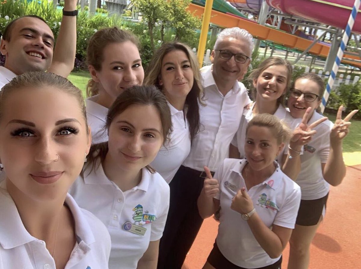 ichotels's tweet photo. Mutlu Bayramlar! Harika bir #bayramtatili geçirmeniz için tüm ekip #buradayız 🍭 Paylaşım için çok #teşekkürler @anastasiya_olefirenko
All the team is ready for a #lovelyholiday 🍬 Join us!
#ichotels #bestteam #hiholiday #ramazanbayramı #türkkahvesi #antalya #resort #fun https://t.co/2qdx7jlYZN