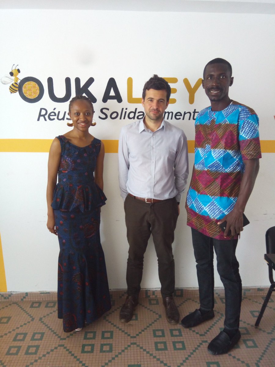 oukaley_twit's tweet photo. Entretien avec l'équipe #microsave mandatée par #mastercard pour l’étude du paysage des fintech inclusives en Afrique Francophone #oukaley https://t.co/bmYzcBgSXp