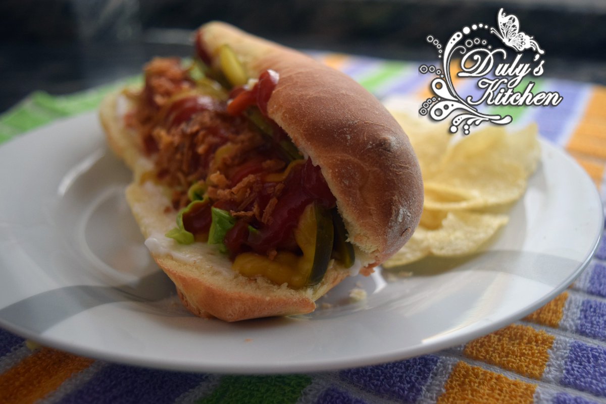 DulysKitchen's tweet photo. #Pan de #HotDogs o #PerritosCalientes #casero y muy fácil de hacer. Os sorprenderá lo #jugosos y #sabrosos que quedan. Además os muestro como los hacemos en casa #comidarápida #pancasero #panhotdogs #panperritoscalientes #hevuelto 
https://t.co/Z6Q8Ywnlwy
https://t.co/zU4QwZqYxh https://t.co/WWWr35tbo0