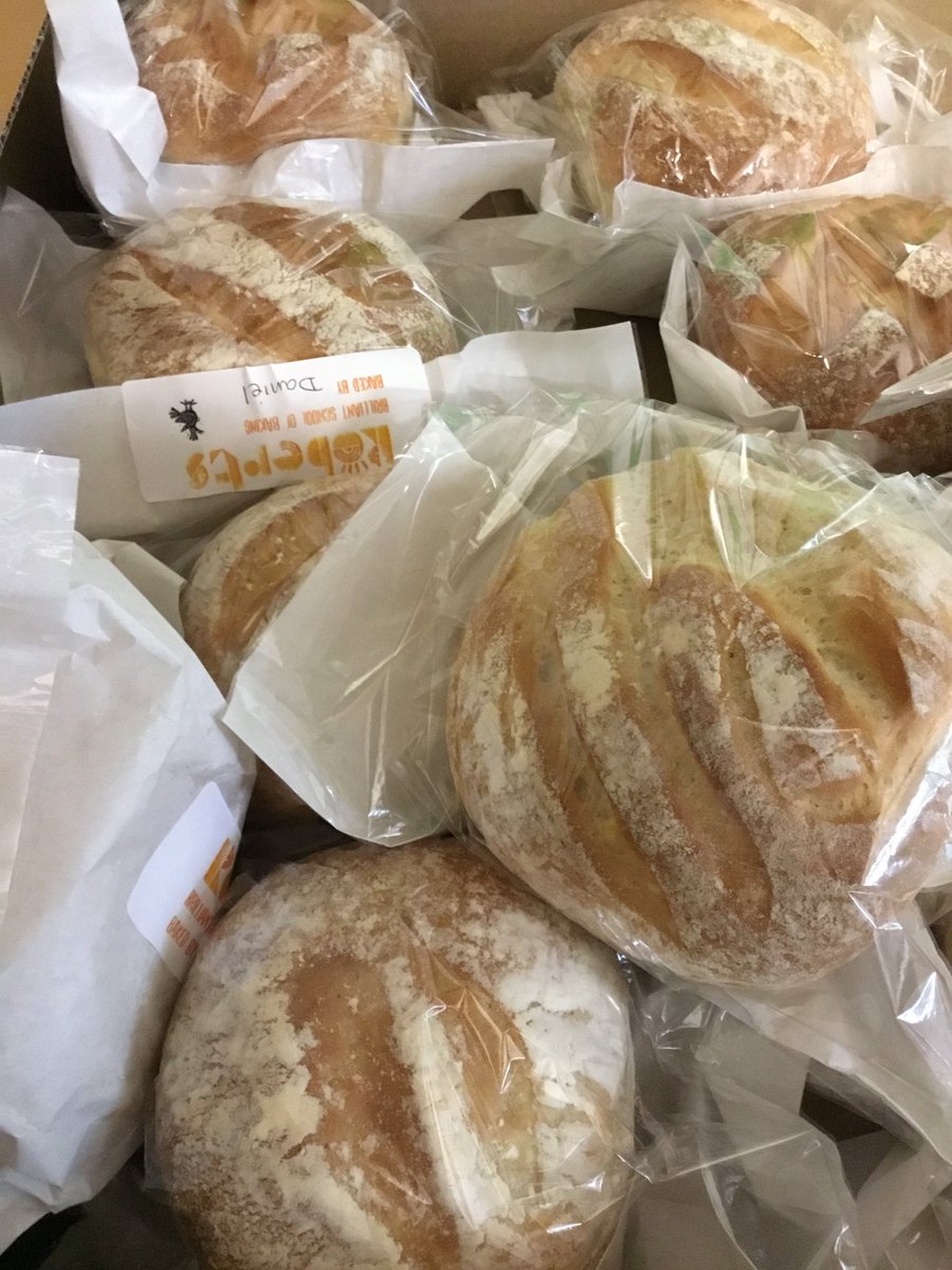 Y6 having a fantastic time with <a href="/RobertsBakeryUK/">RobertsBakery</a> - parents if the bread survives the journey home, you might be in for a tasty treat!