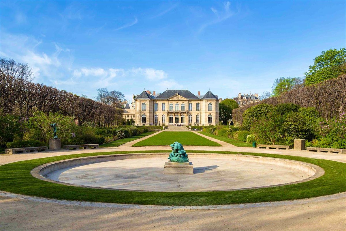 lonelyplanet's tweet photo. Leave the long lines to the Louvre and try these Paris museums instead: https://t.co/1fsohOz3uZ https://t.co/VyZfKqjRyA