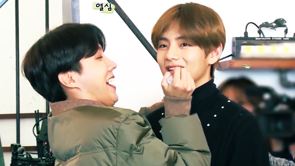 Excuse me but, Taehyung is Hoseok’s baby!  #vhope  #hoseok  #taehyung