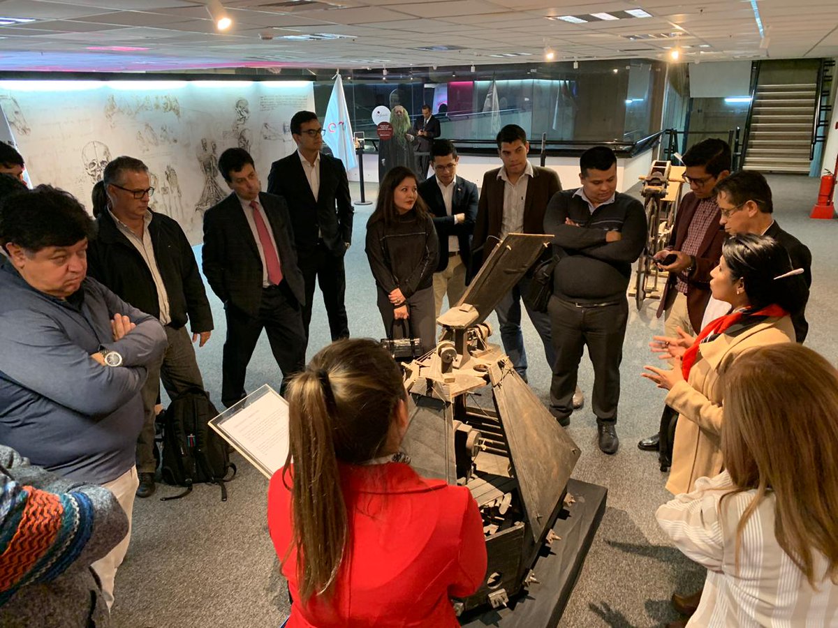CeciliaGomezM_'s tweet photo. #DaVinciExperience nos ha permitido crear espacios de encuentro con profesionales con quienes compartimos nuestra visión sobre lo que hay que seguir incentivando en el sector energético: la participación de las mujeres.
Gracias #SPE_Lima por su visita!
#WomenInEnergy @EnelPeru https://t.co/mGlpq5kRsX