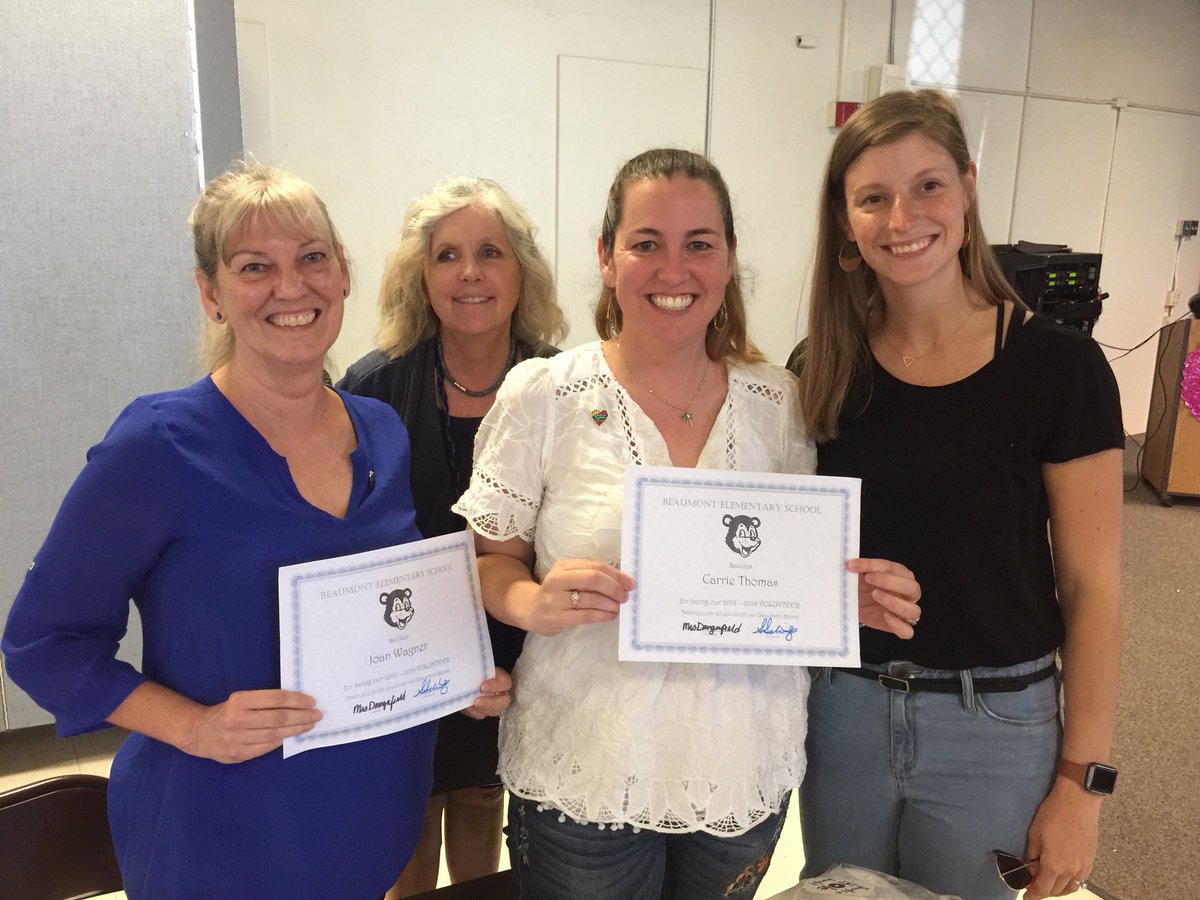 sochieschmitz's tweet photo. Not sure what we would do without our parent volunteers- we appreciate you! @BeaumontBear https://t.co/RS0jxn1USy
