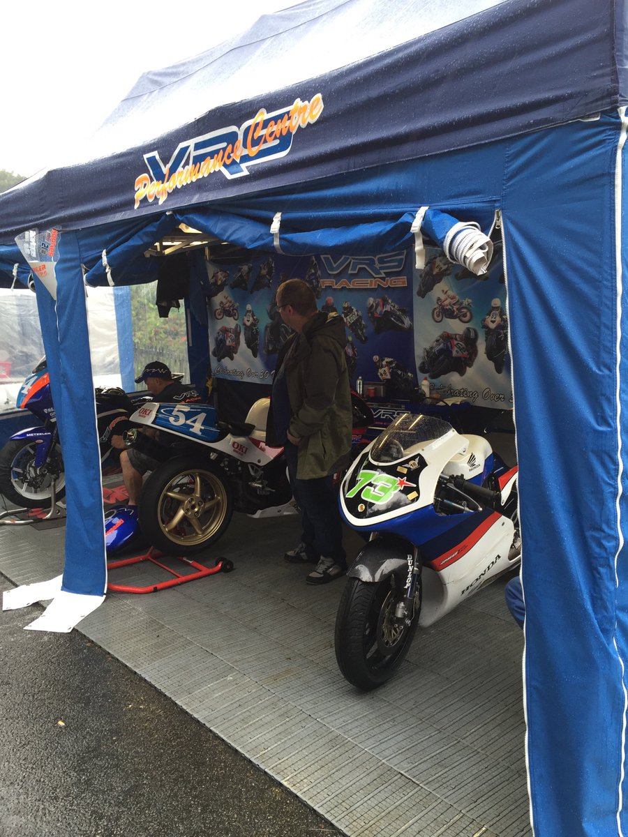 TotalDigital2's tweet image. The @TotalDigital2 sponsored race bike with @justin_waring piloting at Scarborough Cup!