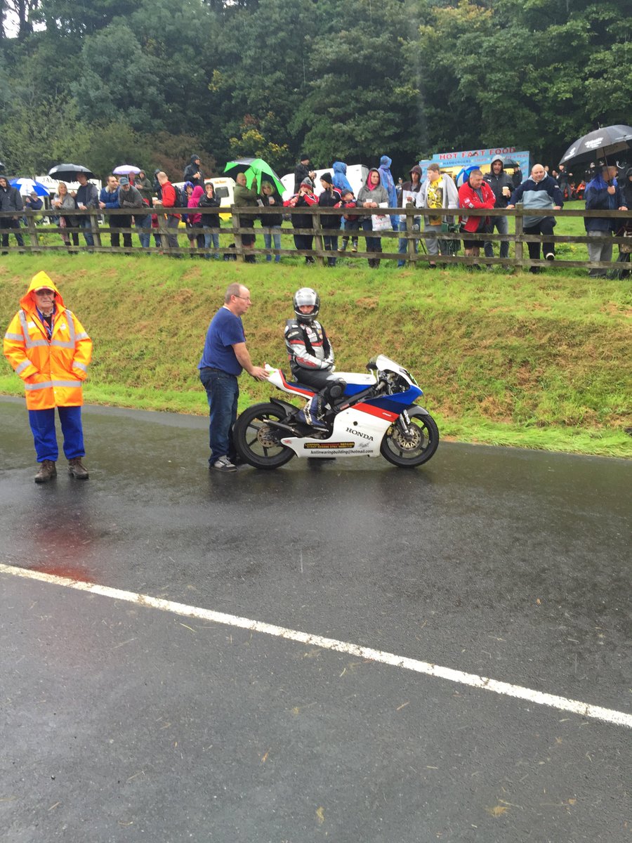 TotalDigital2's tweet image. The @TotalDigital2 sponsored race bike with @justin_waring piloting at Scarborough Cup!