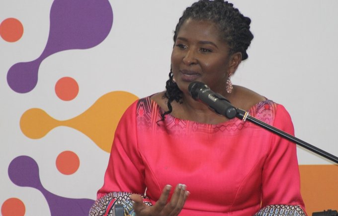UNFPA_ESARO's tweet photo. “I want to share a dream that we need to have to protect our young people from harm” 

See how the First Lady of #Namibia is championing the sexual &amp; reproductive health &amp; rights of young people: https://t.co/Rtruc4eNz1

 #ICPD25 #PutYoungPeopleFirst https://t.co/UxxT1FKyfT