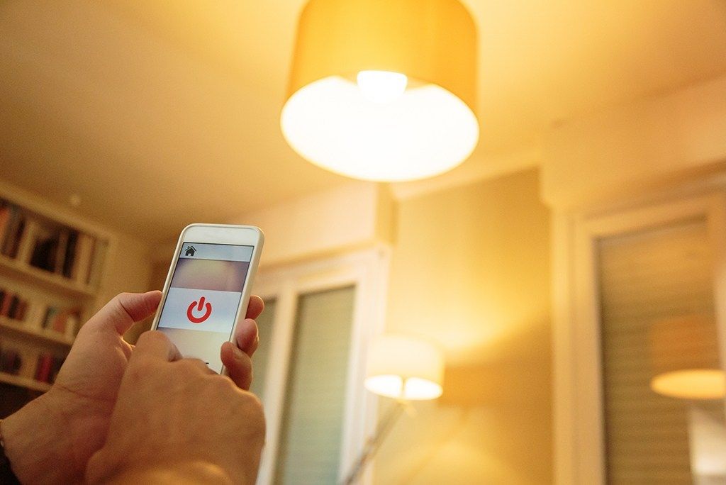 TwoMenCanada's tweet image. Transfer your utilities over to your new location well before you arrive. This will eliminate added stress during the moving process. 
.
#movetips