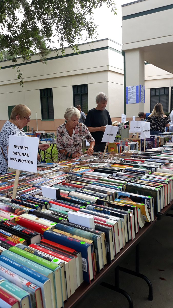 FriendsofFlagl1's tweet image. Summer Blowout Booksale was a tremendous success!  Thank you for attending on June 1st at the Palm Coast library!