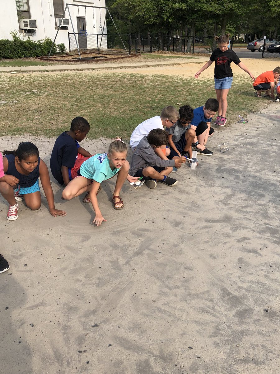 rebeccanyiri's tweet photo. Loved building, launching and redesigning our catapults this morning! @ashlee_ciccone https://t.co/a8Z2nNXFuU