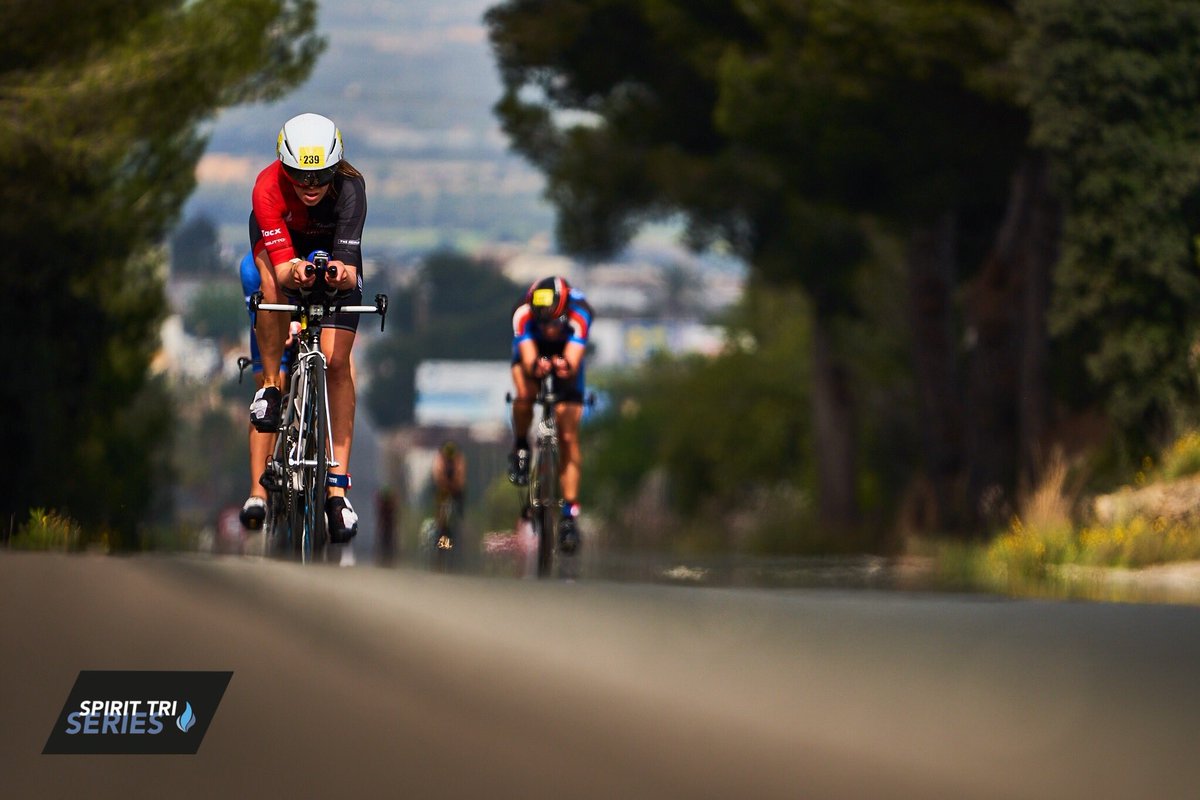 SpiritTriSeries's tweet photo. Another closed π΅ββοΈ course coming up for Round 2οΈβ£ Eberl Chiemsee Triathlon ππ₯
#timetrialtuesday with @ETEracing athlete Chantal Cummings #spirittriseries #eteracing #chitri19 https://t.co/oNZyDNmL7Y