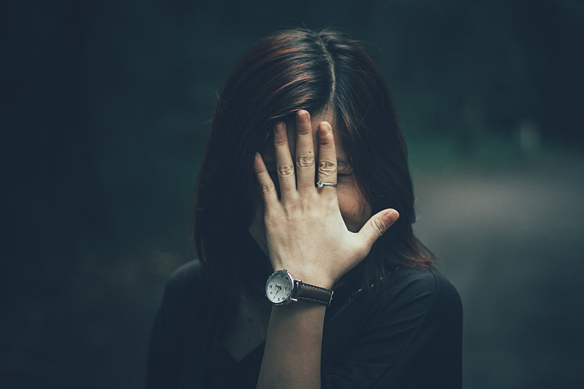 FrontMedicine's tweet photo. #Premenstrual syndrome. #Pain, Distress and #behavioralchange. The severity of PMS symptoms predicted by your fingers' length. #digitratio #science  #PMS 

https://t.co/Ttg438EhUs https://t.co/PYv6IY2RRL