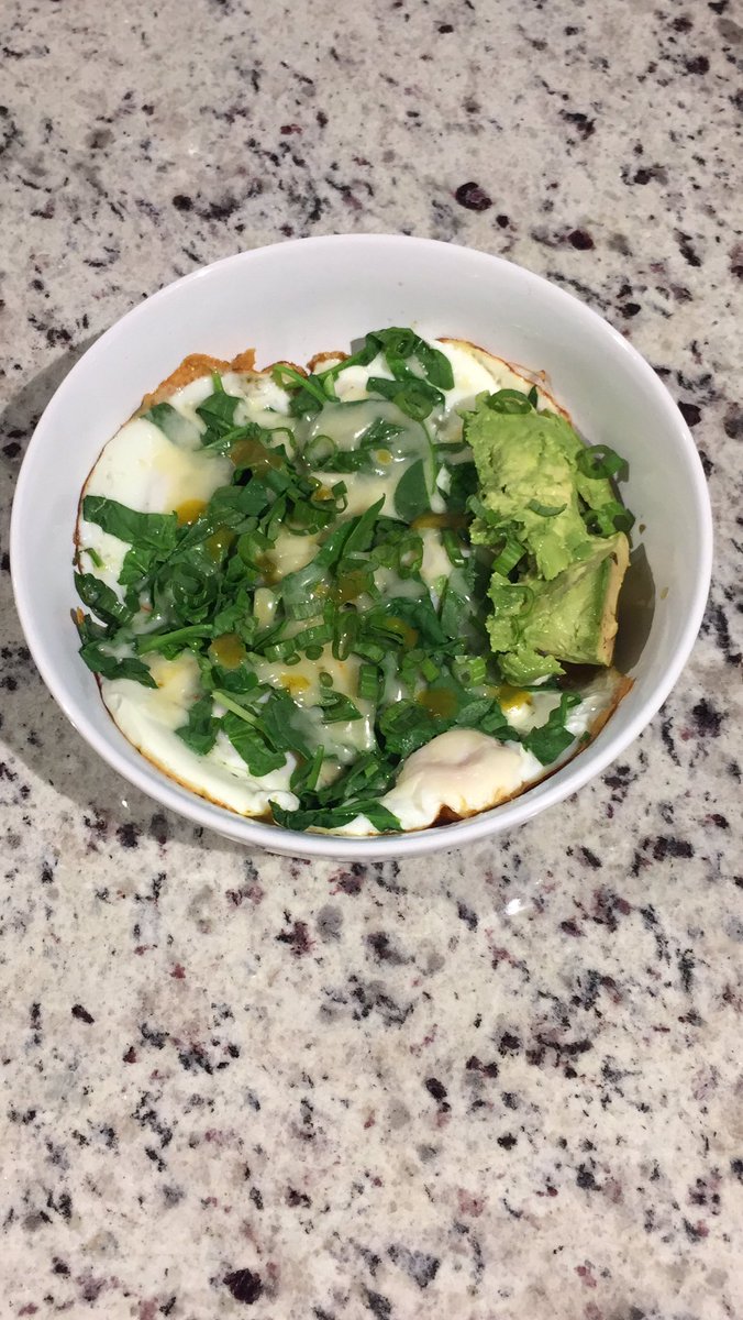 CoachT_Johnson's tweet photo. Starting the day off right with a good meal. 5 eggs, spinach, a little cheese, avocado and black beans. Fuel for body and the 🧠 #NomNom #Fuelingperformance #esportsperformance https://t.co/zoBlHCVt9e