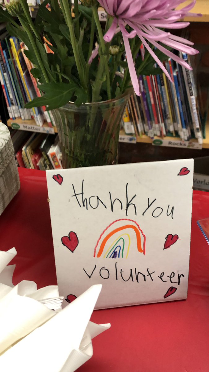 MsShelley_'s tweet photo. Thanking Strathcona’s volunteers today! https://t.co/WvQ40GXWDP