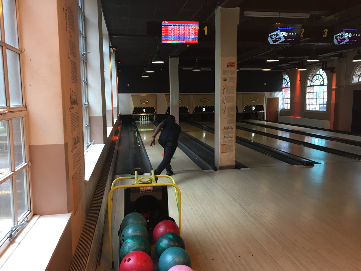 point_creative's tweet image. The bowl style of winners! Thanks @thelanesbristol for a great #bristol #lunchsocial