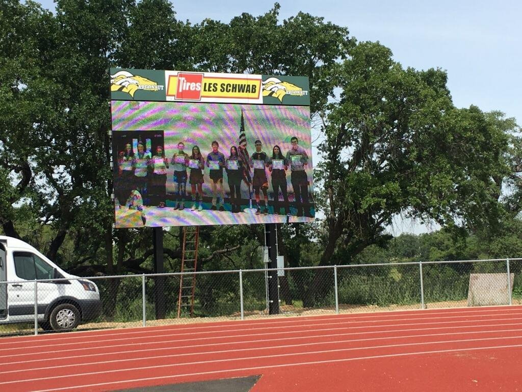 OESscoreboards's tweet image. "It was definitely a WOW moment" Scott Hunkins, AD Argonaut HS #California. @ArgonautHigh's new #Videoboard came alive for an exciting #PowderPuff #football game last week. Its only the beginning of thrilling #scoreboardmoments for #Mustangs! 
@argoMTV #OESteam #CSADA