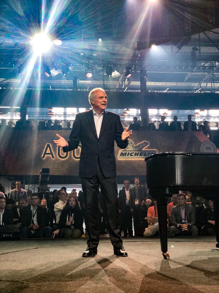 « D'ici 20 ans il y aura plus de 2 Milliards de véhicules sur Terre. Il est temps d'agir maintenant » --Florent Ménégaux le nouveau président de <a href="/Michelin/">Michelin</a>

#MovinOnConnect #SustainableMobility #MobiliteDurable