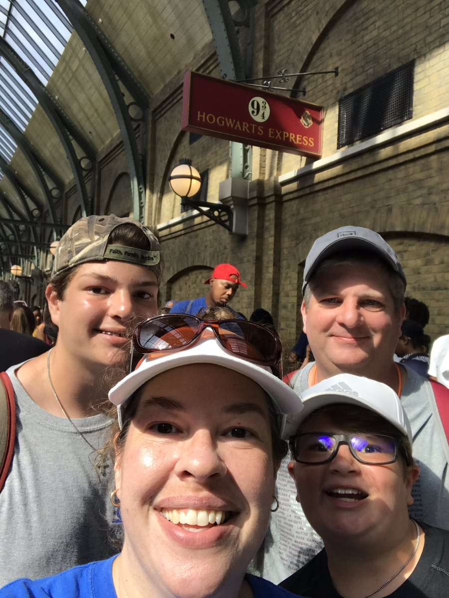 terihudson tweet media