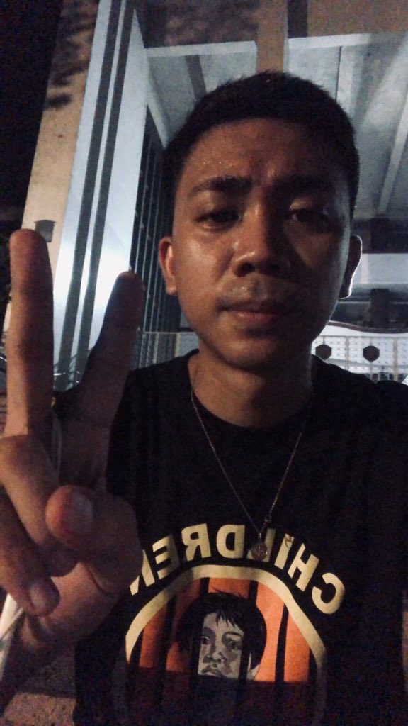 aster0id325's tweet photo. Dahil may pasok bukas (at walang inom), mag-jogging tayo with a cause. #NoToLoweringOfMACR #Not9Not12 #ChildrenNotCriminals https://t.co/kVPD9fymS9