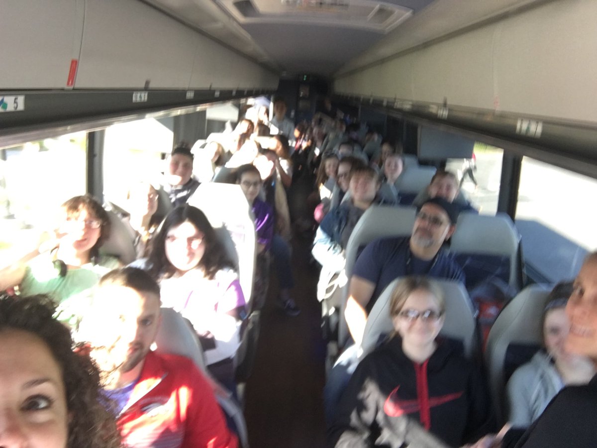Kelly_SummitPBL's tweet photo. NYC bound with the Class of 2023! 🦅🗽🎭 #BMSthePlace2B ⁦@BeekmantownCSD⁩ https://t.co/QbQivwY8Vb