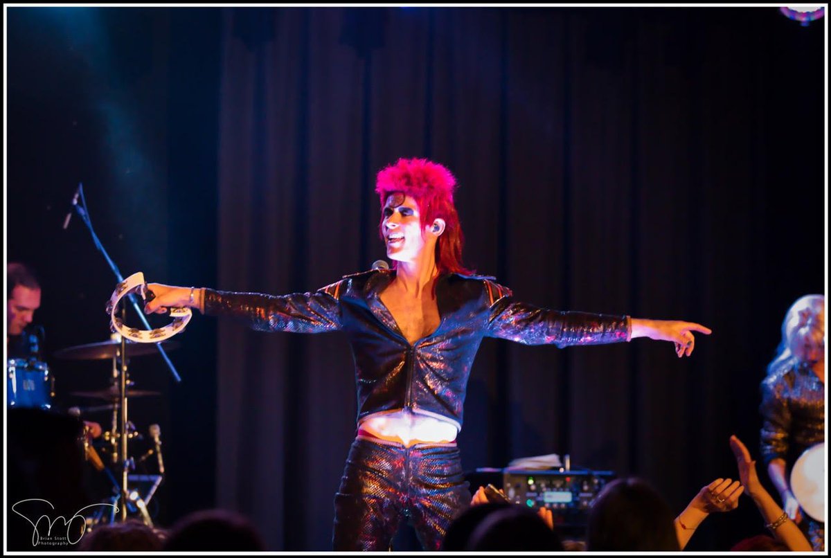HertfordCornExchange (@hertscornexchg) on Twitter photo #Hertford #Bowie lovers! <a href="/absolutebowie/">Absolute Bowie</a> return on Saturday 15th June. Get tickets ->> bit.ly/AbBowieHertfor…
"Lovingly crafted Bowie show" NME
Pic: Brian Stott
#Herts #BowieForever #HertsHour #Hertford #Bowie lovers! <a href="/absolutebowie/">Absolute Bowie</a> return on Saturday 15th June. Get tickets ->> bit.ly/AbBowieHertfor…
"Lovingly crafted Bowie show" NME
Pic: Brian Stott
#Herts #BowieForever #HertsHour