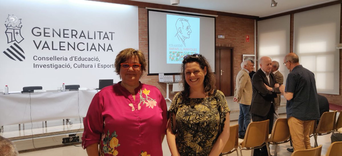 aceivalencia's tweet photo. Eva Gil y Paqui Expósito, presidenta y tesorera de ACEICOVA presentes hoy en la presentación del estudio " Impacte econòmic del valencià" de @GVAeducacio #aceicova #calidadenlaenseñanza #envalencià https://t.co/z4W3s03MVa