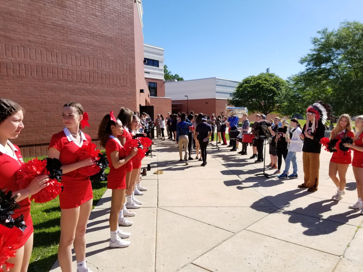 CASDNBrandywine's tweet photo. North Brandywine Middle School arrives at the Intermediate High School for their transition day! Thank you Mr. Chenger and your staff for a great 1st impression! @CoatesvilleASD https://t.co/AJTaYShjTd
