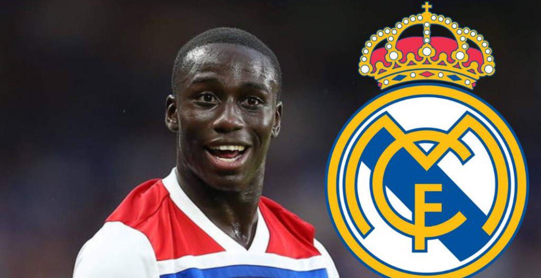 BildEsp's tweet photo. 🚨🚨🚨🚨 FICHADO

EL REAL MADRID FICHA A MENDY POR 50 MILLONES DE EUROS https://t.co/qe09ZGlmv5