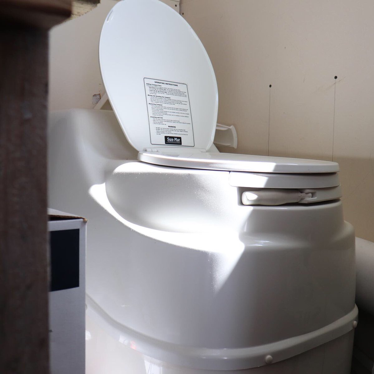 QSDT's tweet photo. For plumbing, we plan to install a cutting-edge system that heats water only on demand and can filter and recycle water for maximum efficiency. Follow our page to stay updated as we walk you through four of our favourite QSEC systems over the next two weeks! 
#sustainableliving https://t.co/9otq3hEesG
