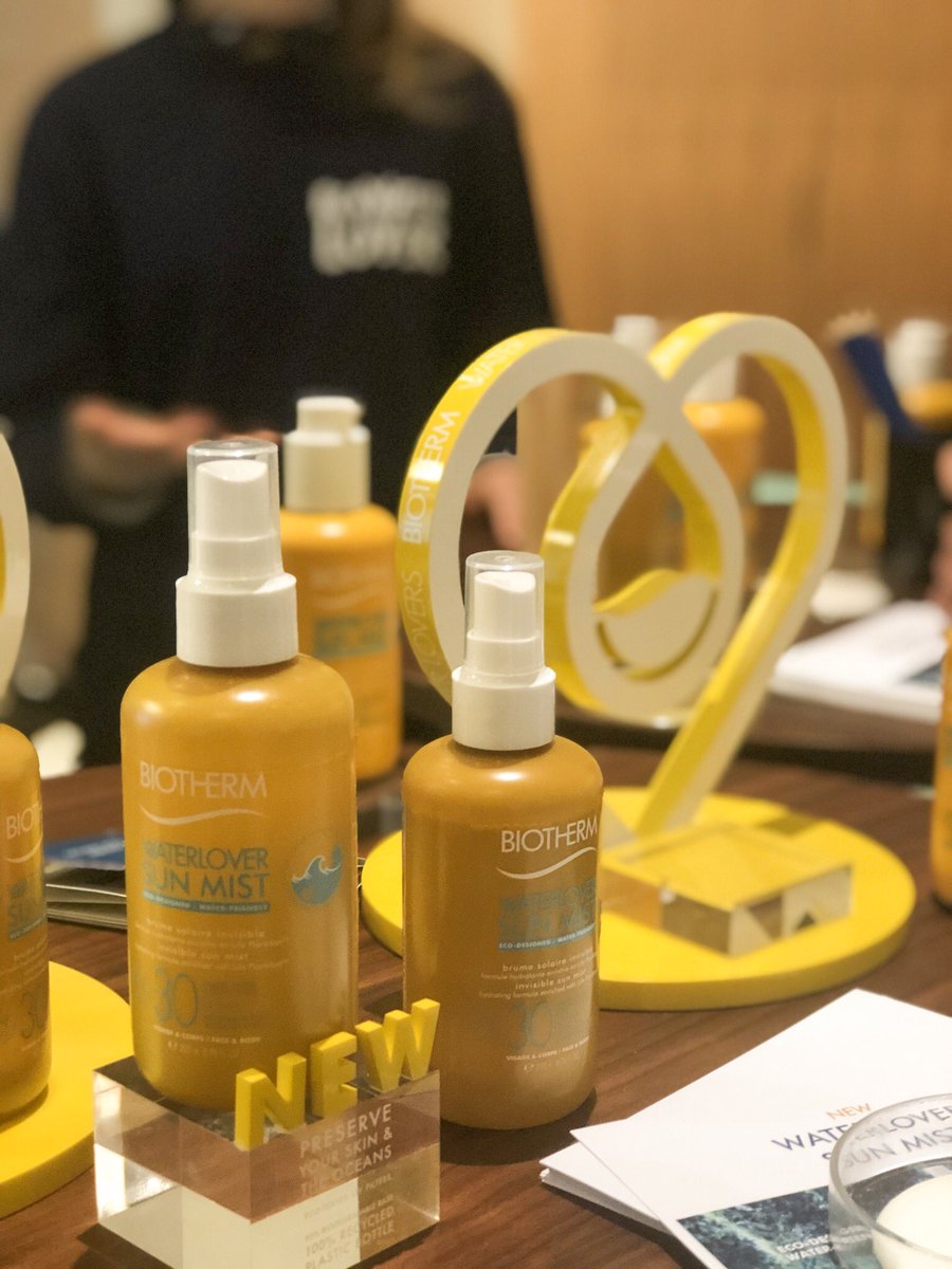 blualmaz's tweet photo. WORLD’S OCEAN DAY : today @Biotherm_fr invited us to discover their brand commitments thought the WATERLOVER Sun Mist 🌊💙 #BeAWaterLover #CSR #WeAreLoreal https://t.co/egVfnFfLfq