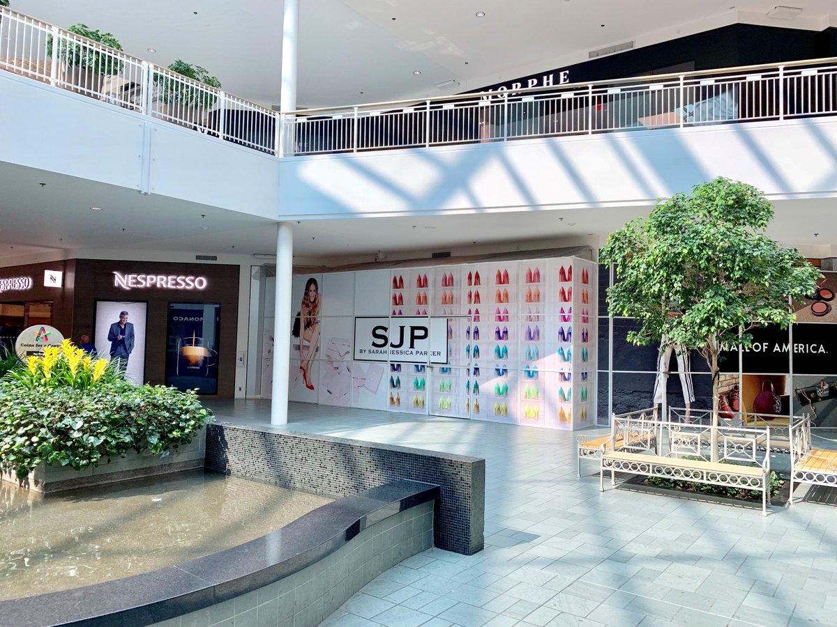 #SJPCollection takes the Midwest!!
We are thrilled to announce the opening of our eighth boutique at <a href="/mallofamerica/">Mall of America</a>! 
To celebrate, I'll be arriving on Sunday, June 16th (late afternoon) to take on the sales floor and hopefully help you all find your “sole” mate.
Can’t wait!
Xx