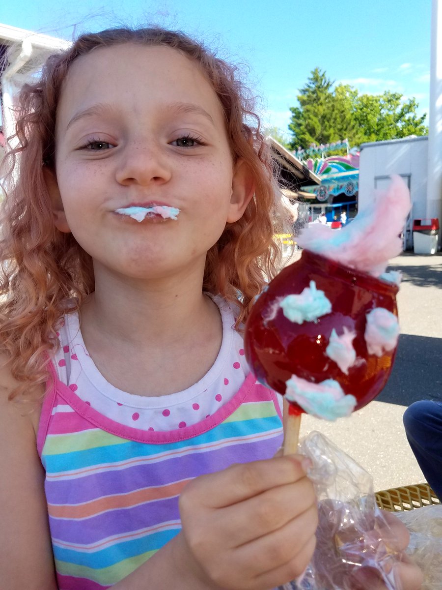 WeAreTheFreeman's tweet photo. Is Summer Here? Man, I hope so!

#Waldameerpark #waldameer #family #amusementpark #fun #swimming #swimpark #kids https://t.co/FuKoNdjY5C