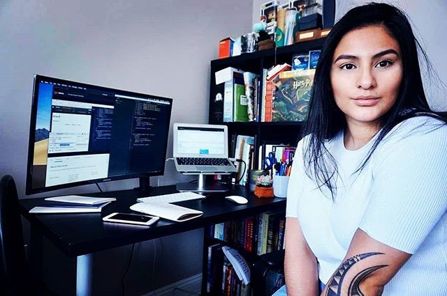 hostiNGNED's tweet image. 📷@ness_codes
•
#codegirl #girldeveloper
#girlprogrammer #programmergirl
#code #coding #developer #development #programming #programmer #dev #developers #web #webdesign #websitedesign #softwareengineer #softwareengineering #javascript #uidesign #reactjs #css #codingdays #wor…