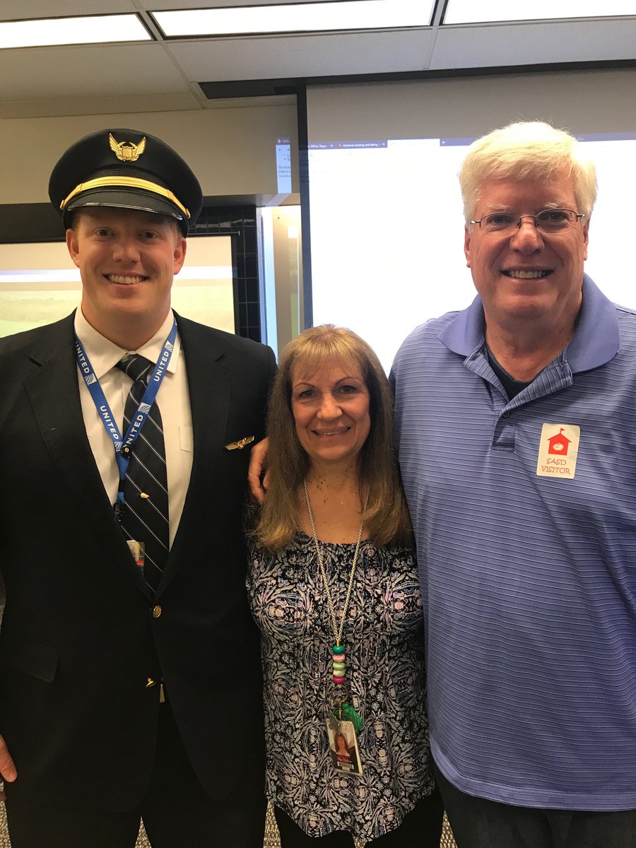 GGuengerich's tweet photo. The Science of Flight with Captain Blake Ditlow, air traffic controllers Val &amp; Joe Brandon, and husband of Jacqui, Tony Ditlow. https://t.co/IOItjHeyaj