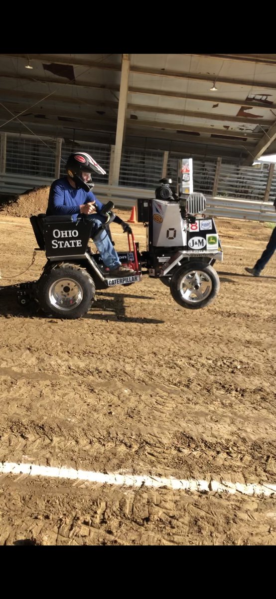 jacob_lesch's tweet photo. NCAA tractor pulling will never be the same. The first 1/4 scale 2wd articulated pulling tractor placed 4th out of 24. #buckeyebilt #brutus319 #pullingtime @osuasabe https://t.co/q6AyVsuYcN