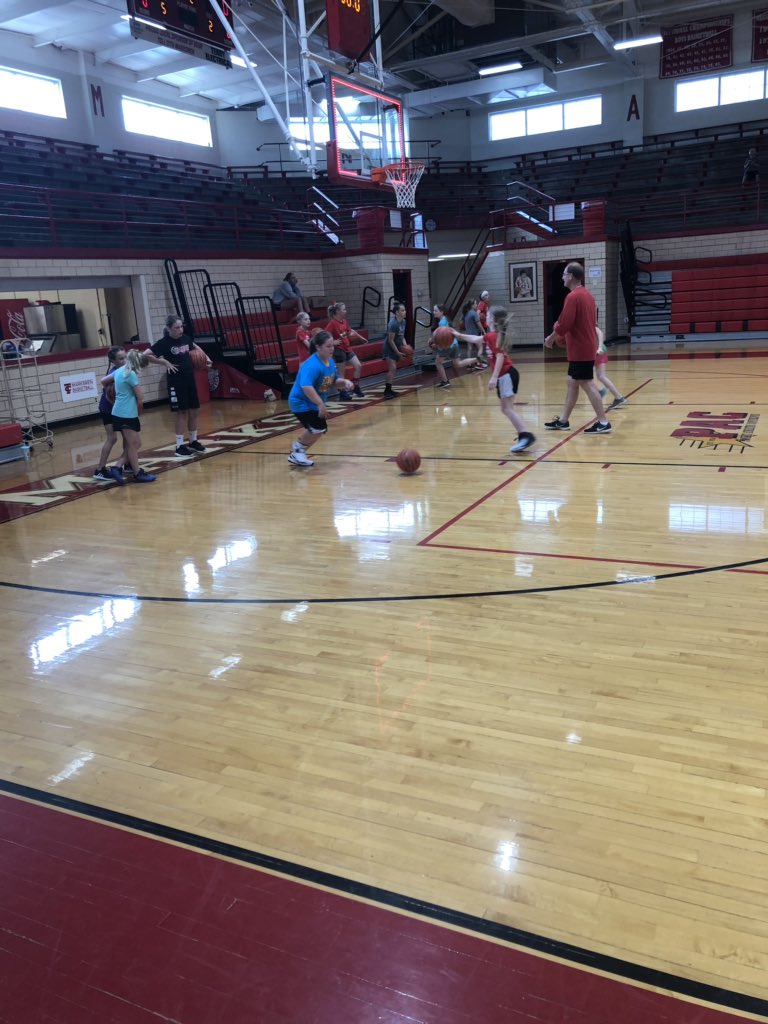 gbbmarksmen's tweet photo. 1st dayof camp and the future Lady Marksmen are working hard with Coach Lacy. https://t.co/IqkAJVLd29
