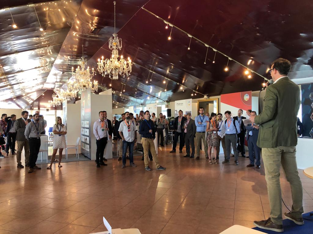 grupoalava's tweet photo. Y hemos terminado el primer día de #imphocus19 con Francisco Díaz de @ujaen Michael Ulbrich de #frtgmbh y Santiago González de @ARSOFTCOMPANY Mañana os esperamos a tod@s! https://t.co/FZkdSwUKXw