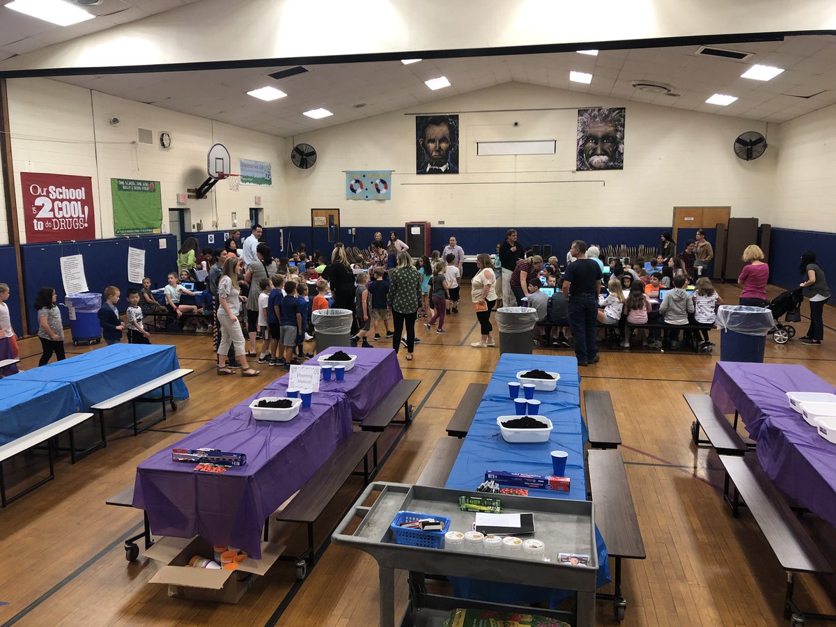 A great day with Grade 4 sharing our learning about New Jersey with our parents, students, staff.  Great job grade 4! <a href="/misstrattou4/">Alexa Trattou</a> <a href="/TeamLuterzo/">Patrick Jeant</a> @MissWestdyk_SJG <a href="/PrincipalReiner/">Matthew Reiner</a> #peqpantherpride