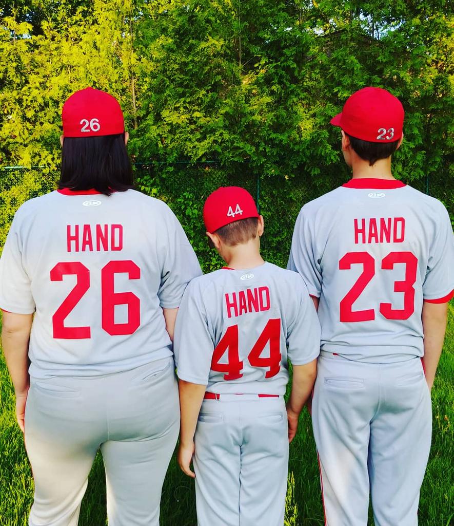 PHandyman's tweet photo. Hey @BuffaloBisons let us know if you need a 'HAND' on the diamond any time soon @khand26 #BisonsBaseball #pictureday https://t.co/pWJRULvfqN