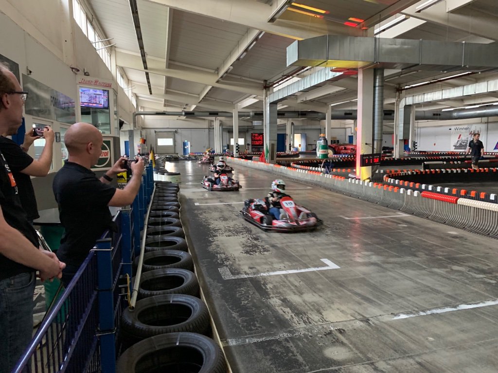 ULSolutionsSIS's tweet photo. Von ☁️ zu 🏎 in nicht mal 12 Stunden! - Cloud-Workshop &amp; anschließendes Team-Event des #MedicalApplication-Teams. #mprocks https://t.co/tManN2U9t4