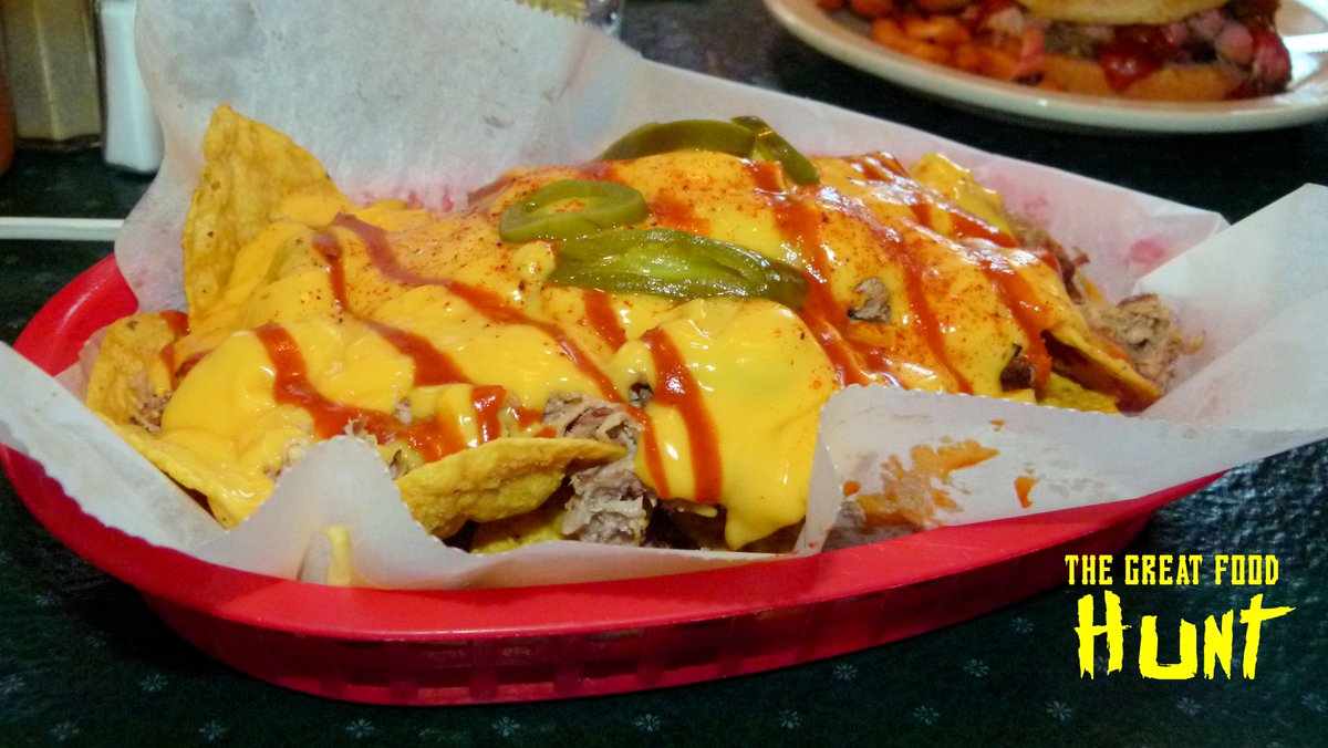 Ms_ValFrazier's tweet photo. Just a pic of the #BBQNachos from @BarBQShop. Click on this link 👉https://t.co/KSefBh5vVG👈to check out my #FoodReview.. #TheGreatFoodHunt #BBQ #Barbecue #Barbeque #MemphisBBQ #MemphisBarbecue #MemphisBarbeque #FoodPics #FoodLover #Foodie #Memphis #Tennessee #ValFrazier https://t.co/PRePe6RkIg