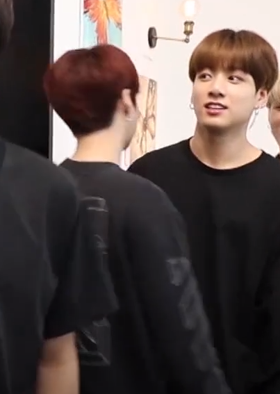 Honey06_13's tweet photo. Where you going, Yoongi?  😏😏😏

#Yoonkook #Sugakookie #Run74 https://t.co/wg5TxkZdMW
