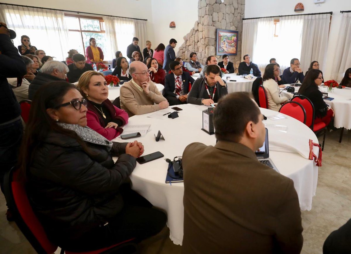 FioreMolinelli's tweet photo. Trabajando por los niños con cáncer del Perú, @minsa, @essalud, @stjude, @inen, @vidawasiperu en el Cusco, todos unidos, porque todos los niños merecen vivir #ElPeruPrimero https://t.co/HRXtNex2FF