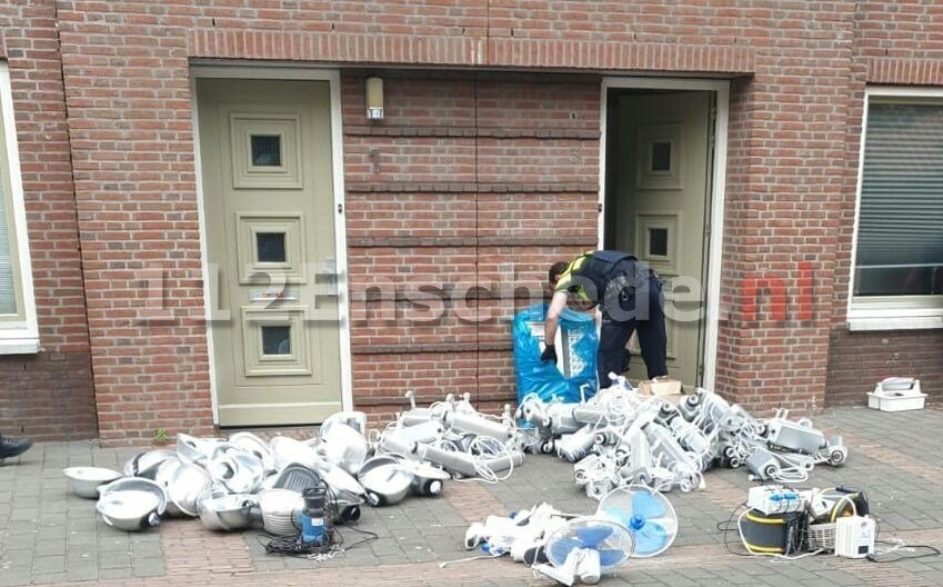 Meerdere hennepkwekerijen opgerold in Enschede-West, 1389 planten aangetroffen 112enschede.nl/?p=44402