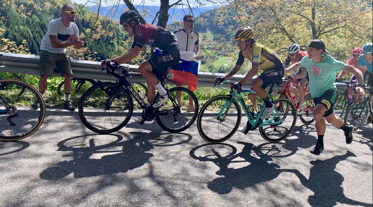 10s penalty for Roglic. I wonder who is this guy?#GirodItalia #GiroDeItalia2019 #Giro102 #roglic #lottojumbo #cyclingnews #cyclingcircus #cyclingfans