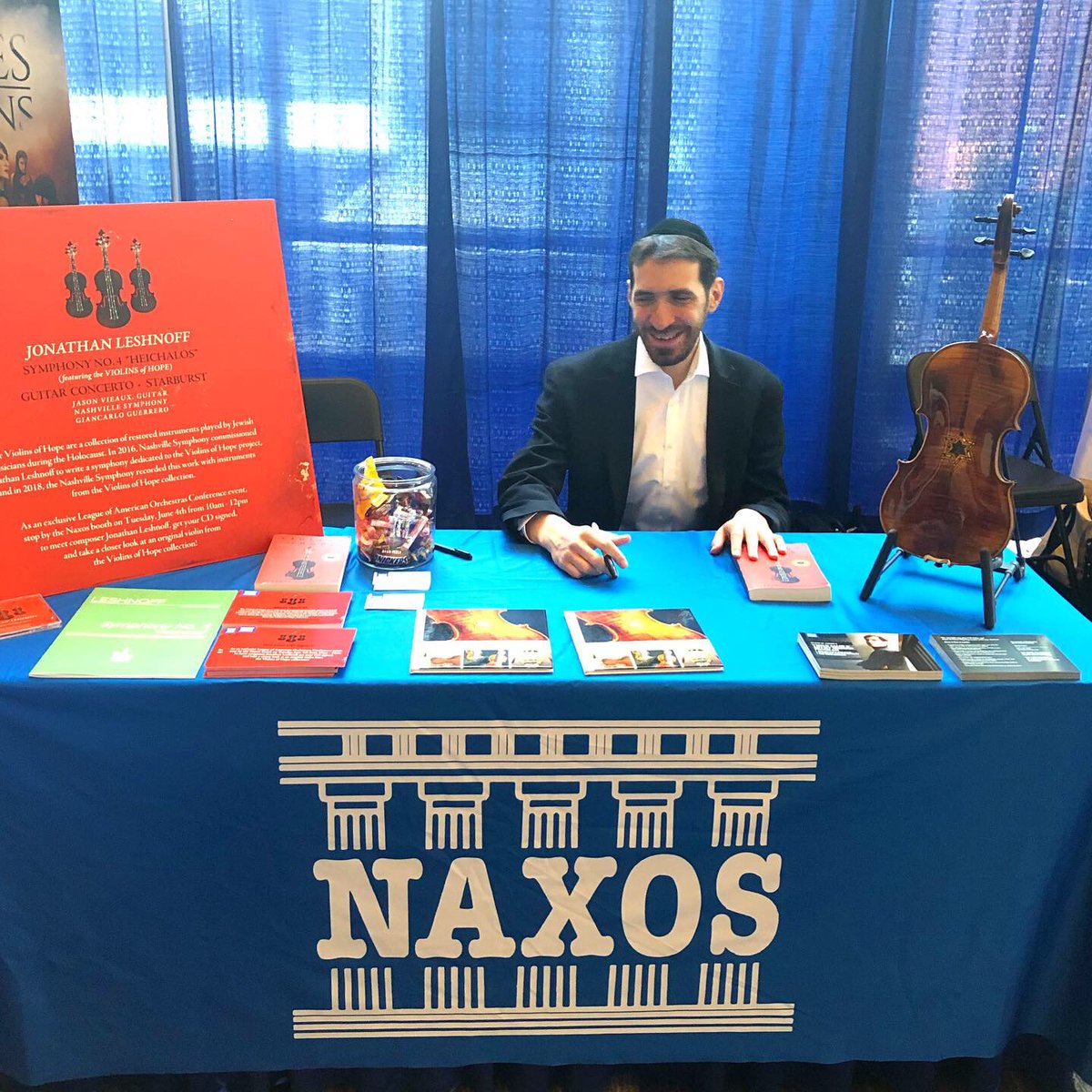 naxosrecords's tweet image. Stop by our booth today at the @OrchLeague conference in #Nashville from 10am to 12pm to get your #ViolinsOfHope CD signed by @LeshnoffMusic and see a genuine violin from the Violins of Hope collection, thanks to generous support from  @nashvillesymph!