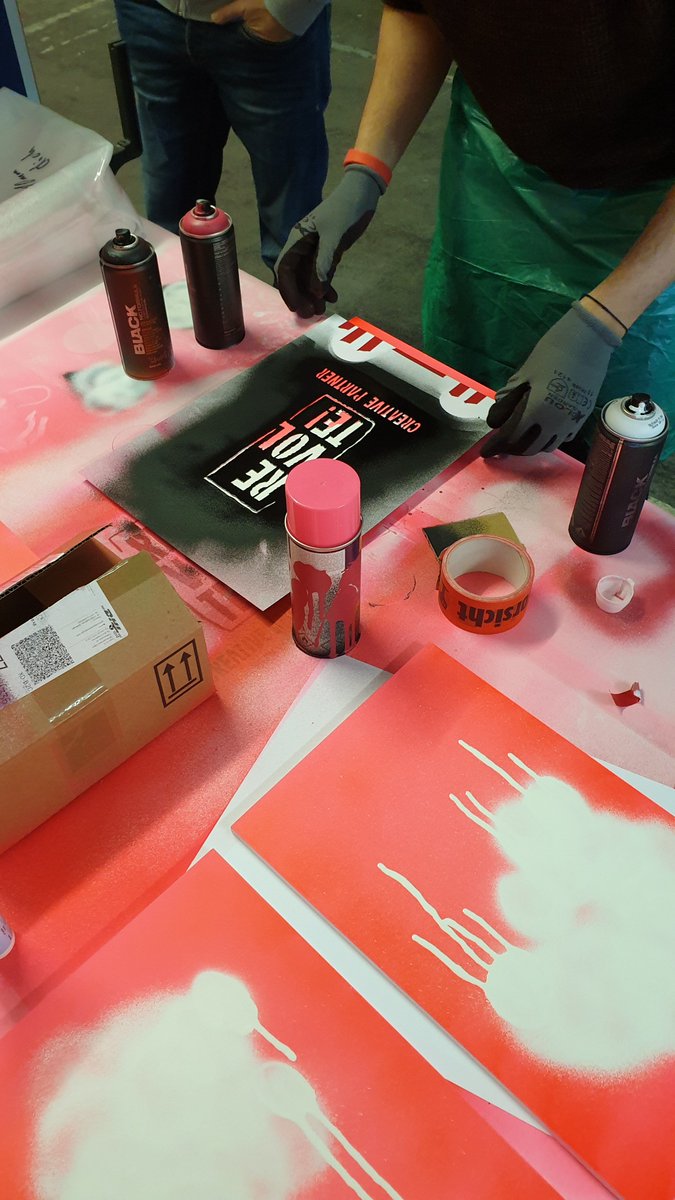 RevolteArt's tweet photo. #revoltecreativeurbanart #stencil #graffiti #graffitiart #artist #artwork #wallart #spray #spraying #urbanart #urbanstyle #street #streetart #urbanlife #urbanpaint #graffitilovers #ilovegraffiti #contemporaryart #artexhibition #creativity #balingen #wonabc #schablone https://t.co/zilfKH1wsi