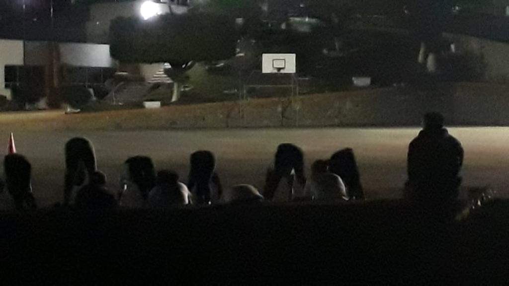 RedesdelSur's tweet photo. 📌Secretaría de Seguridad Pública de Guerrero aseguró que iniciará investigaciones por vegaciones y humillaciones a mujeres cadetes de la Unipol.
Las pesquisas serán acompañadas por personal de @ONUMX y @CNDH
Ayer circularon fotos de cadetes sometidas a tratos humillantes. https://t.co/tPx5n5Qc70