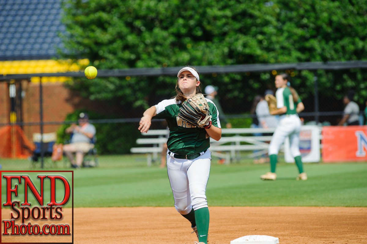 fnd_photo's tweet photo. @ERladysoftball https://t.co/38scn3beCx